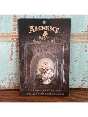 Alchemy Collectible Mini Skull with Blue Rose Halloween Goth 1.5"  England  NEW
